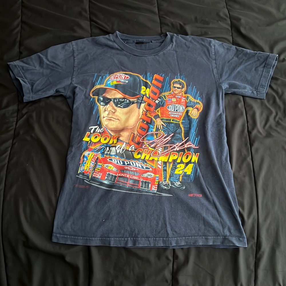 Vintage early 2000’s nascar race day shirt.